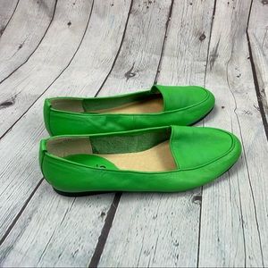 Vintage Capezio Jenny Loafers Apple Green